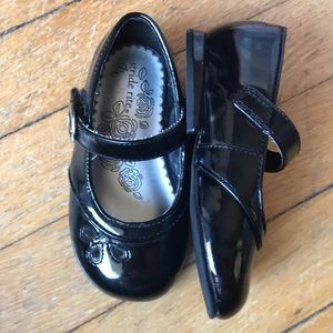 Stride Rite black dress shoes